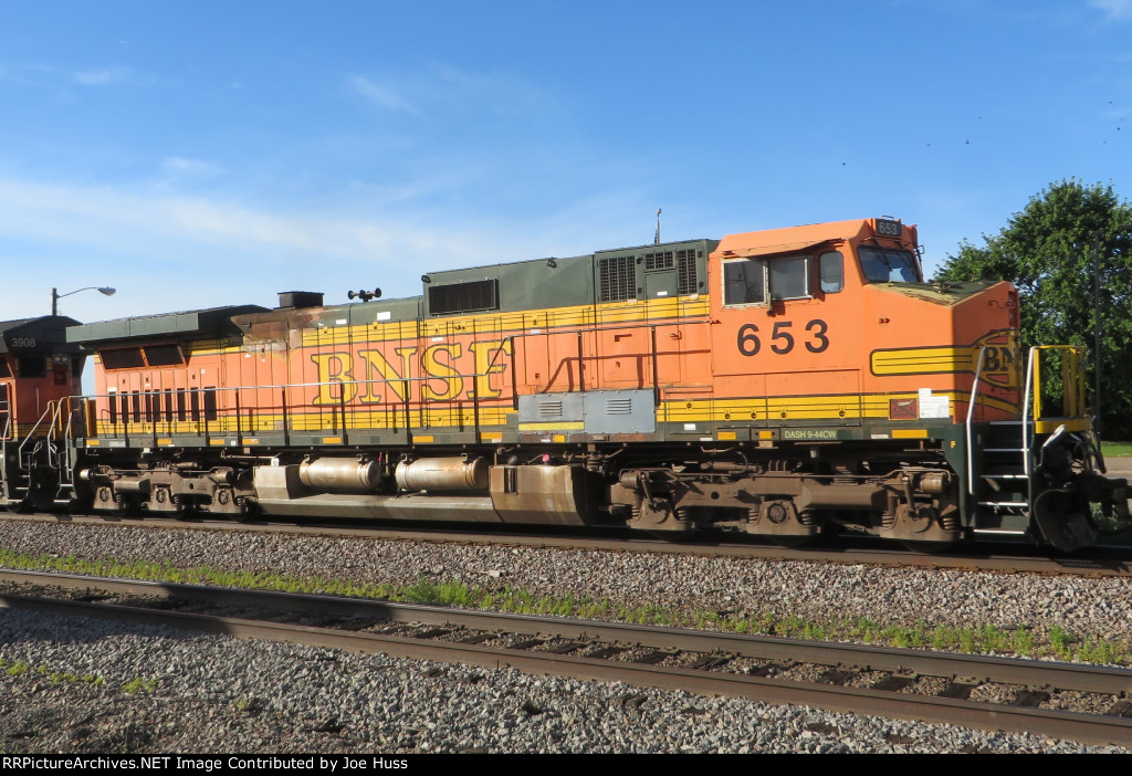 BNSF 653